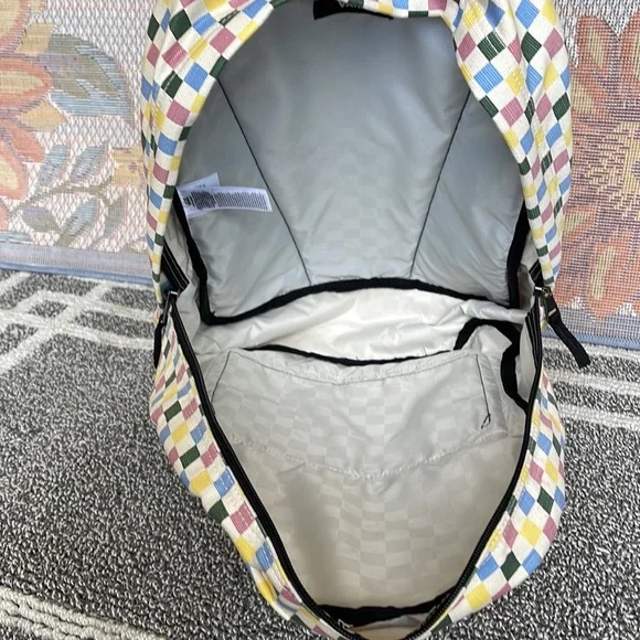 Vans DEANA III BACKPACK
NWT - Picture 14 of 16